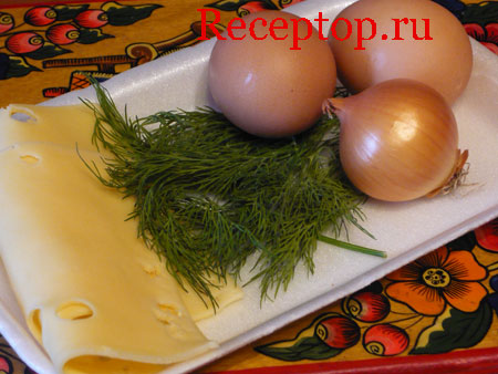 на фото сыр, два яйца, укроп и лук